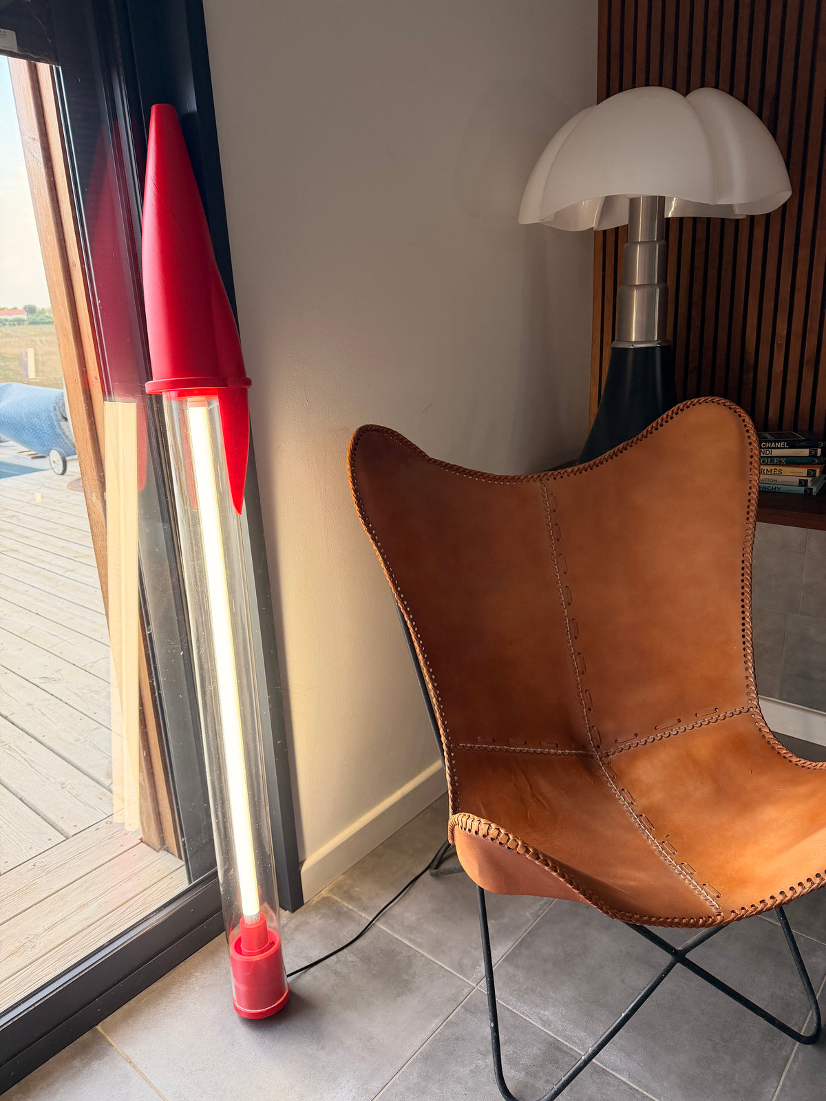 Lampe Stylo Géant XXL Rouge 140 cm — Néon LED Pop Art | VRAIJOUR